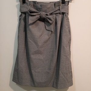 High-waist belted skirt